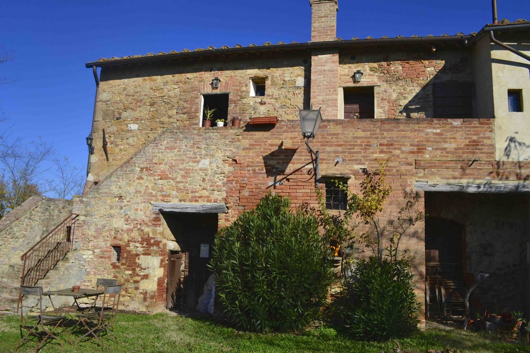 Se vende castillo in zona tranquila Siena Toscana foto 8
