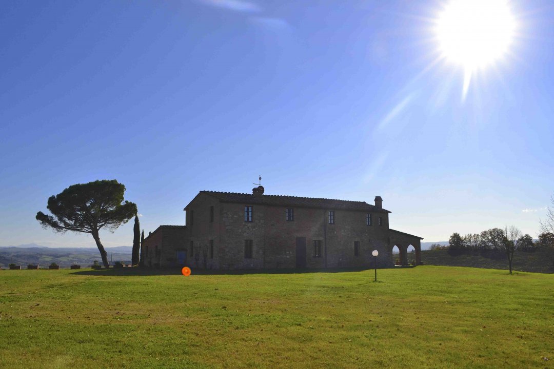 A vendre château in zone tranquille Siena Toscana foto 6