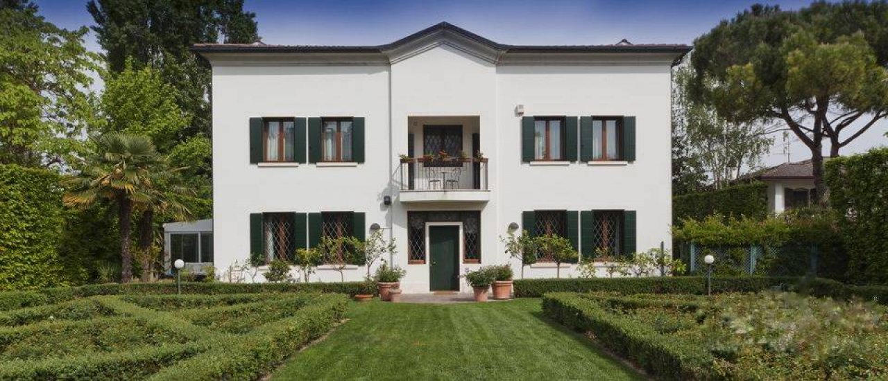Se vende villa in zona tranquila Teolo Veneto foto 7