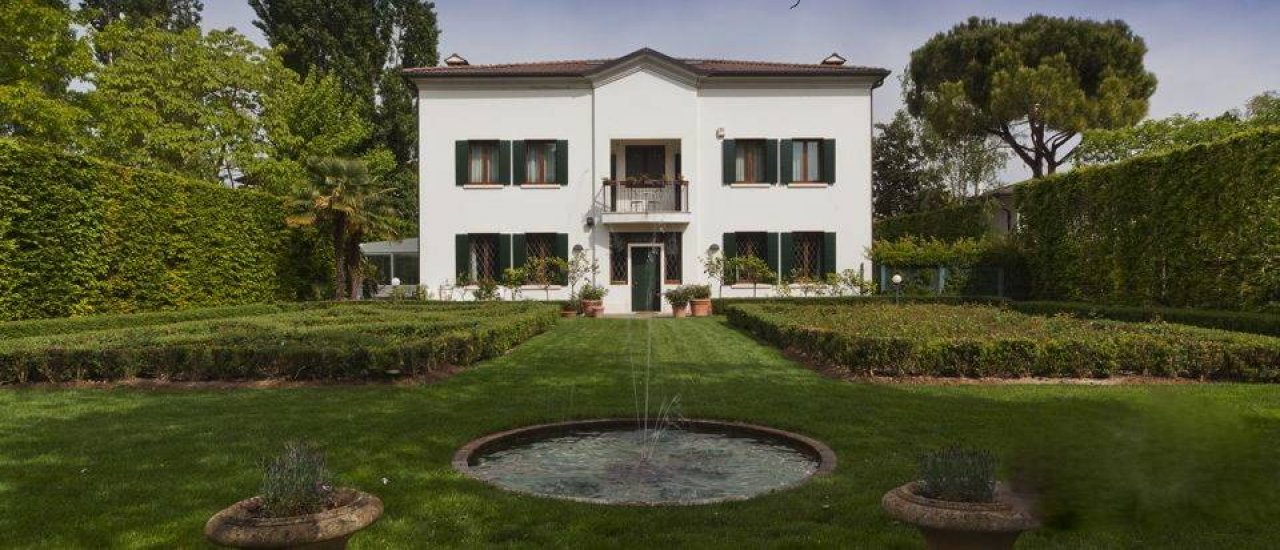 Se vende villa in zona tranquila Teolo Veneto foto 2
