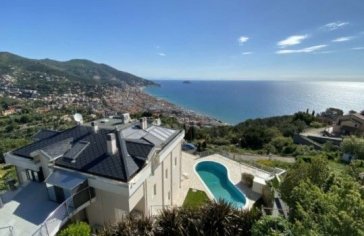 Zu verkaufen Villa Ruhiges Gebiet Alassio Liguria