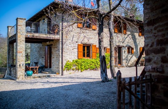 Para venda Casale Zona tranquila Levice Piemonte