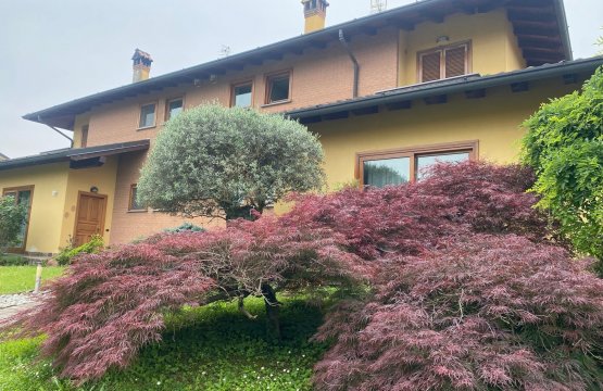 Se vende Villa Zona tranquila Casatenovo Lombardia