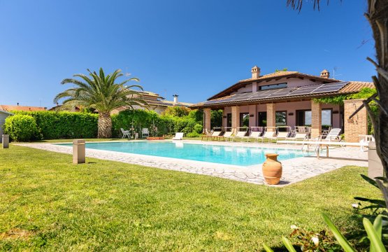 For sale Villa Quiet zone San Costanzo Marche
