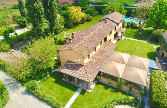 Se vende Establecimiento de alojamiento Campo Tortona Piemonte