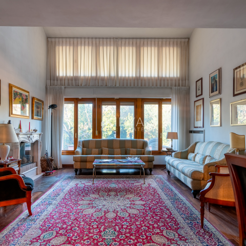 Villa Ruhiges Gebiet