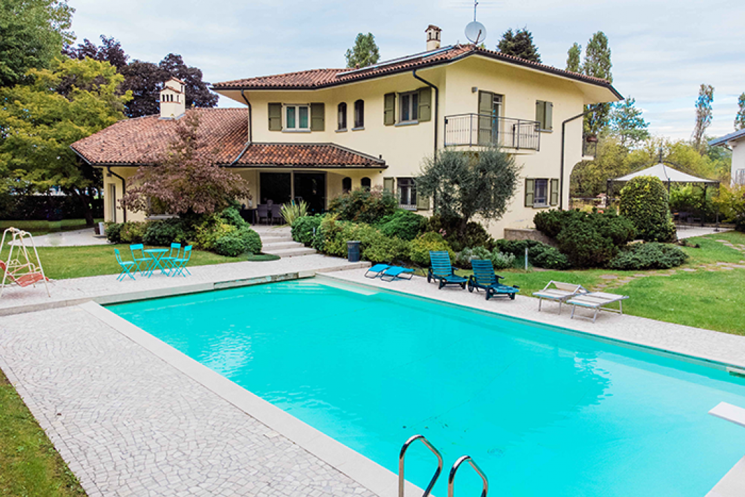 Se vende villa in zona tranquila Bergamo Lombardia foto 2