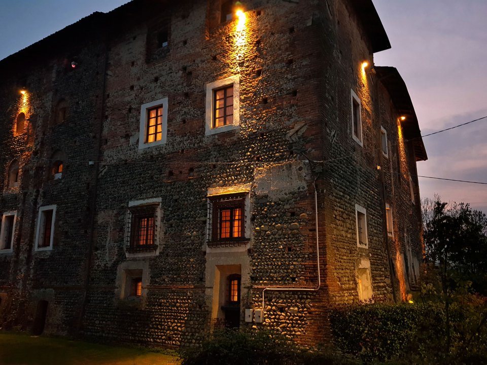 Para venda castelo in zona tranquila Biella Piemonte foto 5