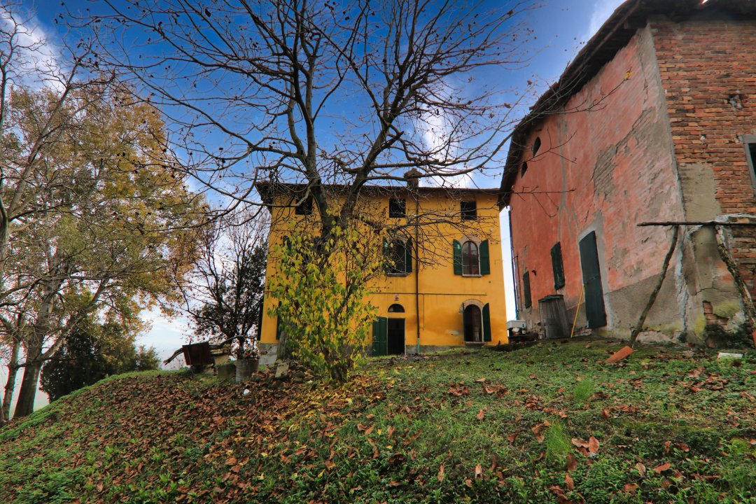 A vendre casale in zone tranquille Castelvetro di Modena Emilia-Romagna foto 4