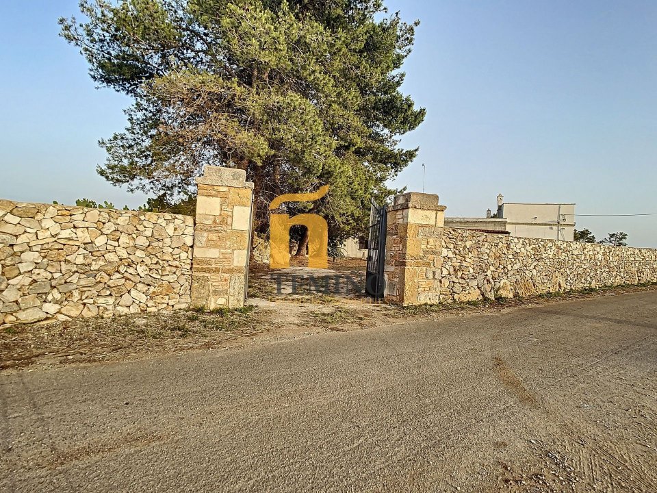 For sale cottage in quiet zone San Donaci Puglia foto 30