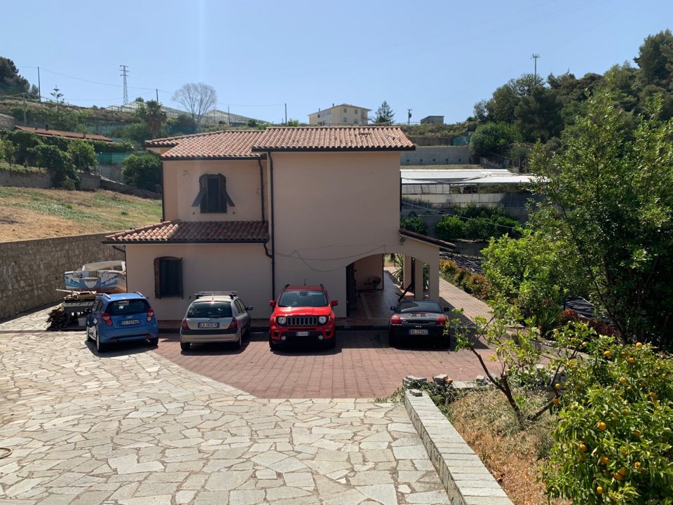 A vendre villa in zone tranquille Taggia Liguria foto 40
