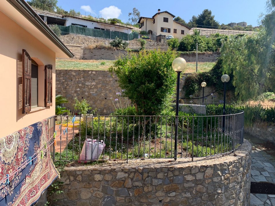 Se vende villa in zona tranquila Taggia Liguria foto 22