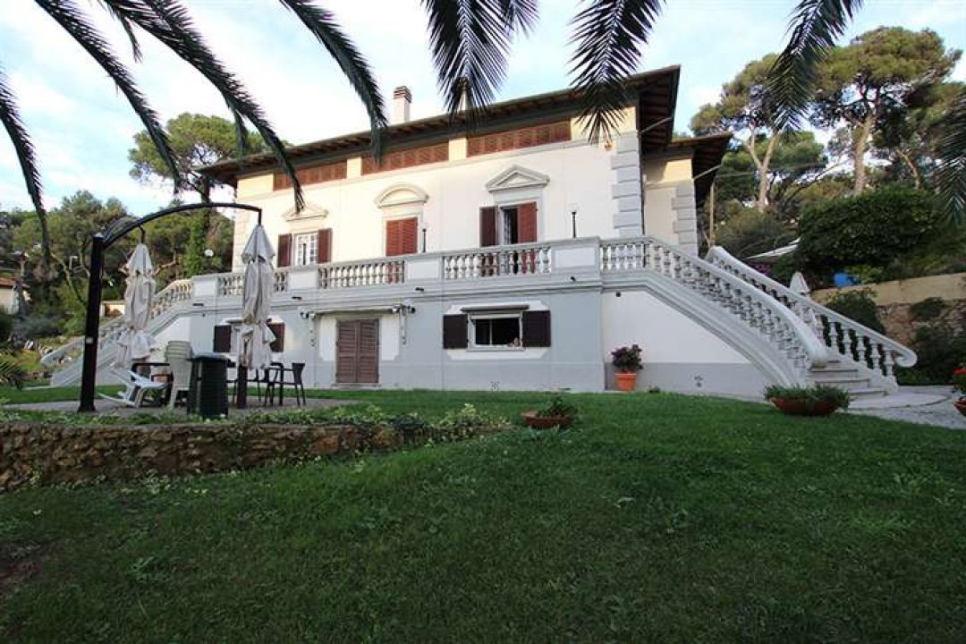 For sale villa by the sea Livorno Toscana foto 7