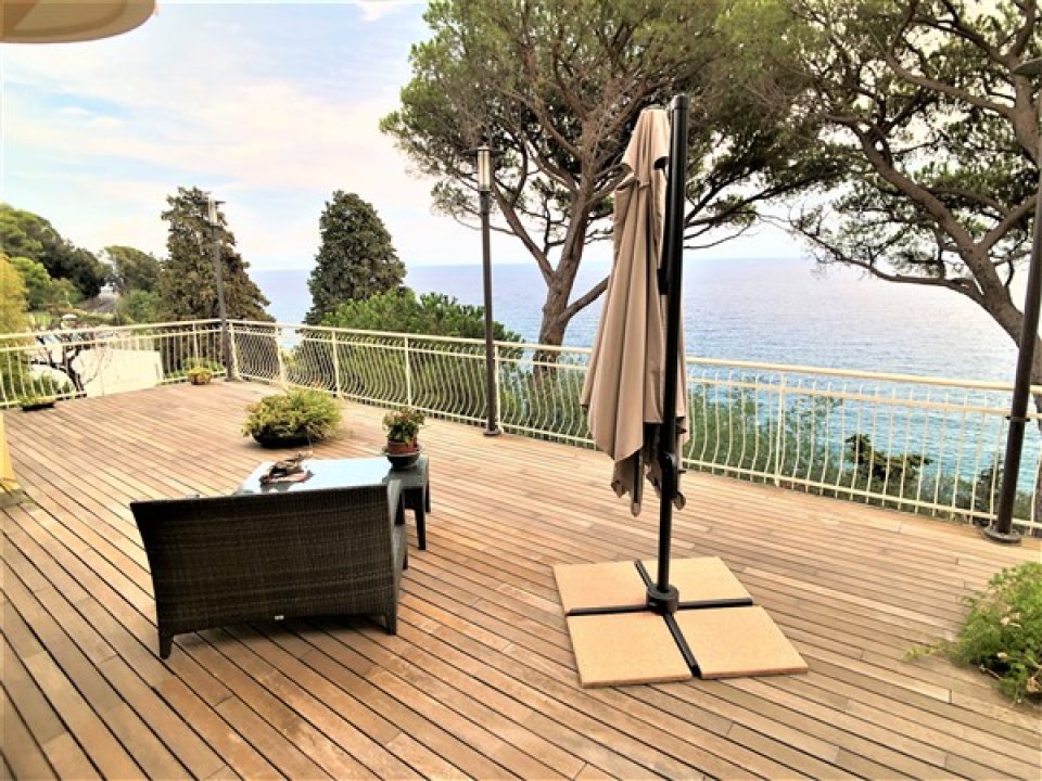 Se vende villa by the mar Varazze Liguria foto 15