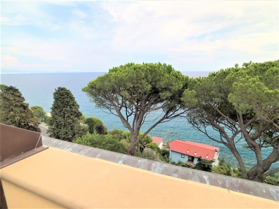 Se vende villa by the mar Varazze Liguria foto 9