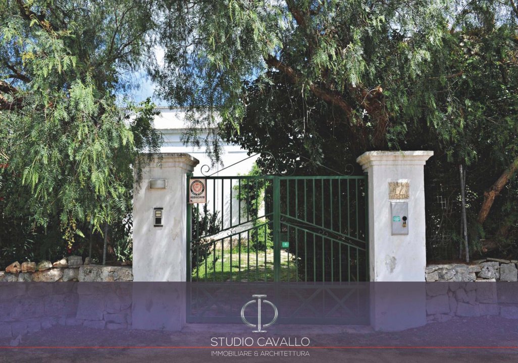 A vendre villa in zone tranquille Bari Puglia foto 1