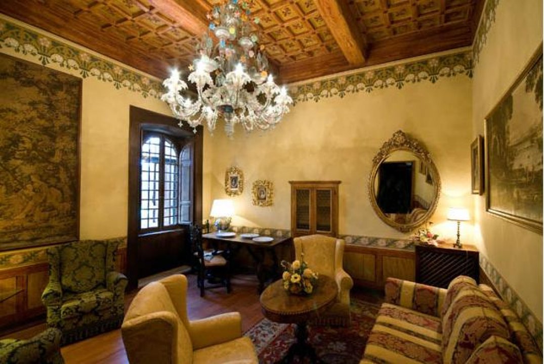 For sale castle in quiet zone Deruta Umbria foto 7