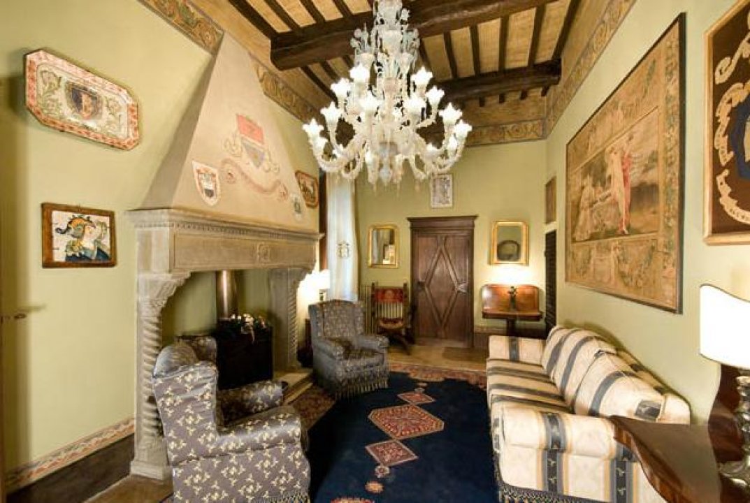 For sale castle in quiet zone Deruta Umbria foto 6