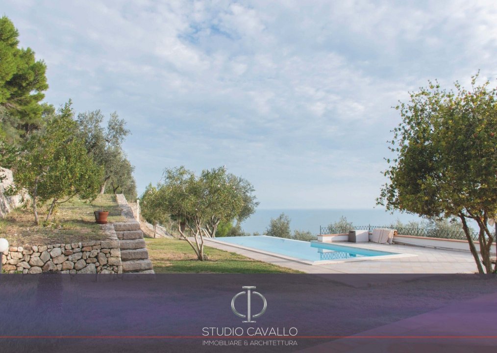 A vendre villa in zone tranquille Monte Sant´Angelo Puglia foto 26
