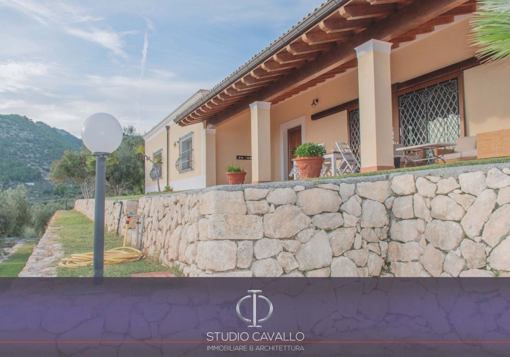 Se vende villa in zona tranquila Monte Sant´Angelo Puglia foto 39