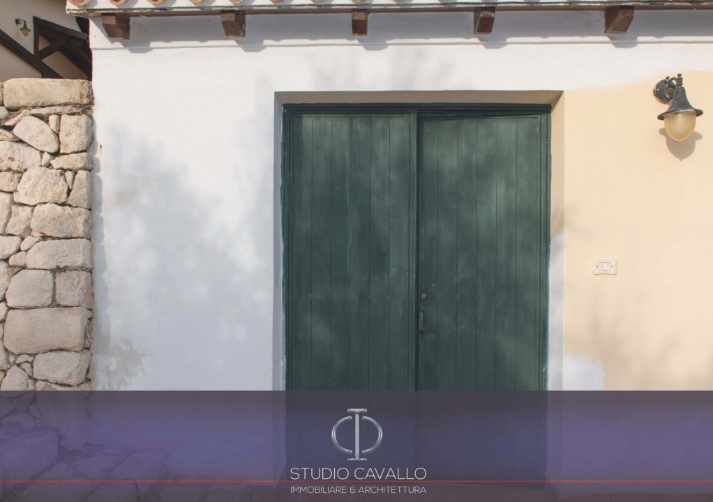 A vendre villa in zone tranquille Monte Sant´Angelo Puglia foto 40