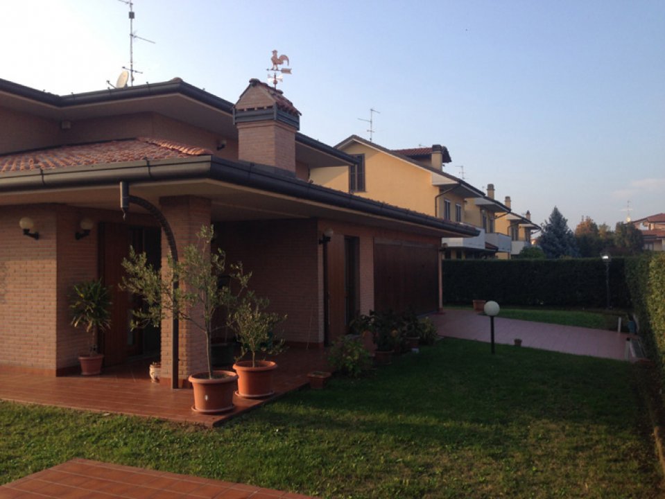 For sale villa in city Lodi Lombardia foto 20
