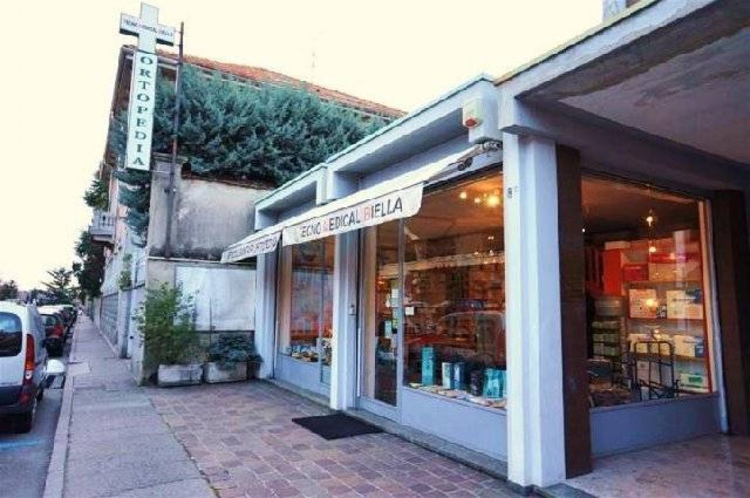 A vendre activité commerciale in ville Biella Piemonte foto 8