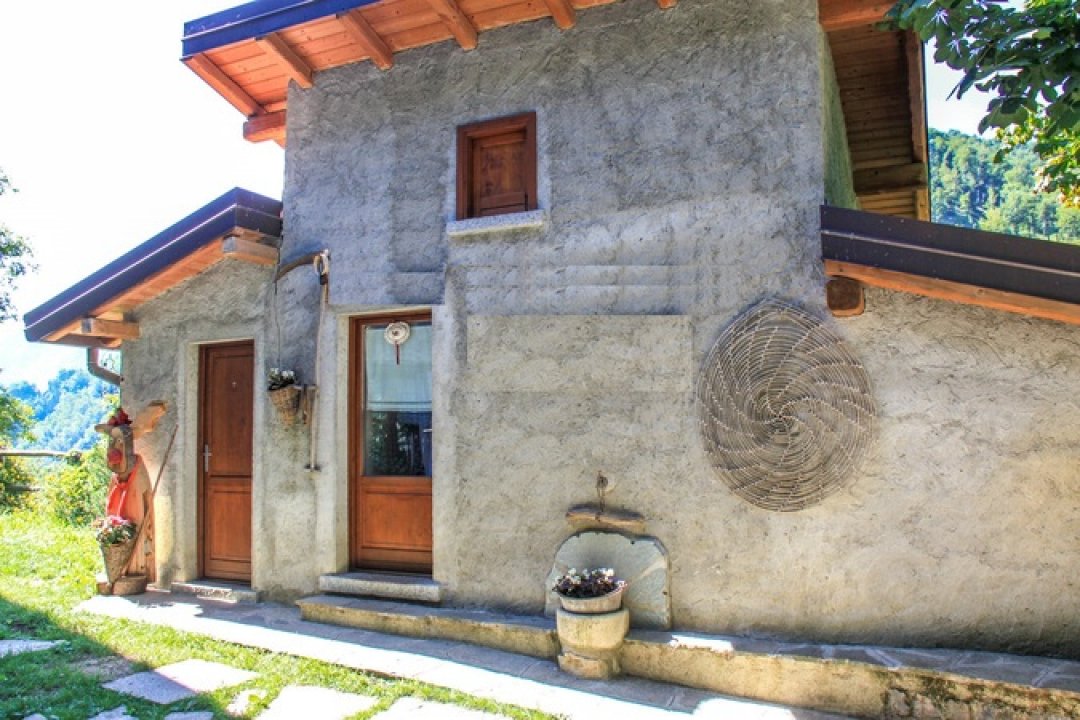 Se vende villa in montaña Pasturo Lombardia foto 10