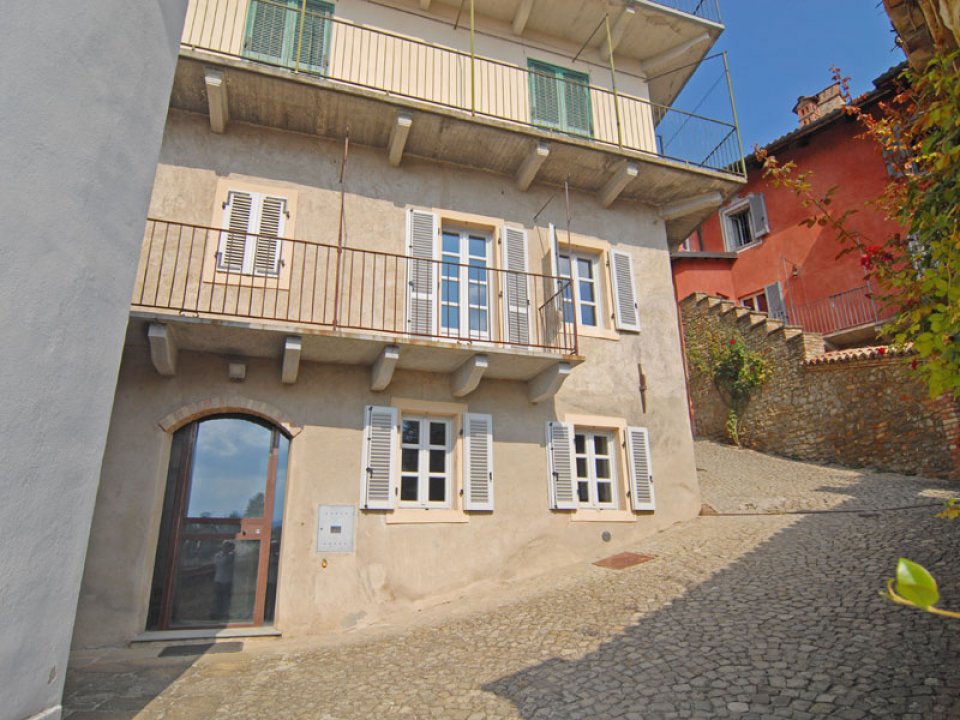 A vendre casale in zone tranquille Monforte d´Alba Piemonte foto 15