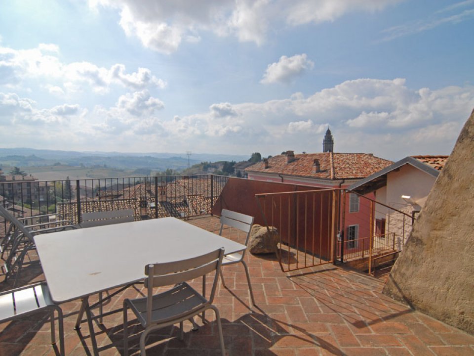 A vendre casale in zone tranquille Monforte d´Alba Piemonte foto 16
