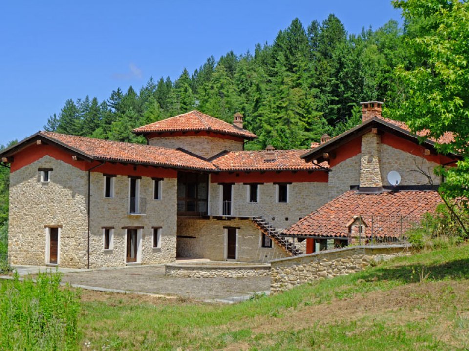 For sale cottage in quiet zone Niella Belbo Piemonte foto 14