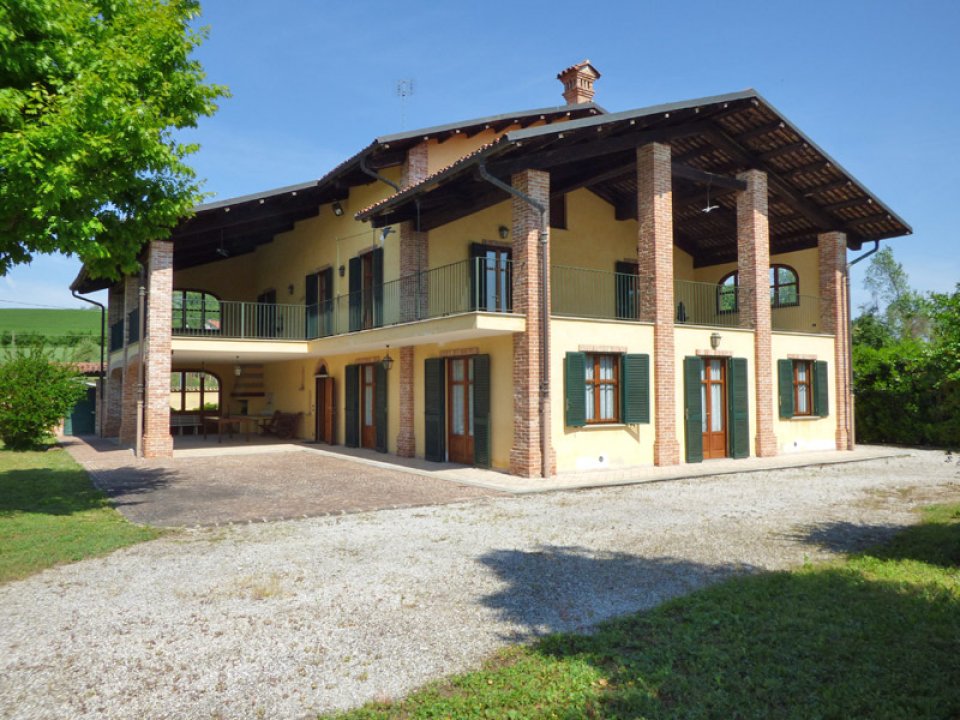 A vendre villa in zone tranquille Narzole Piemonte foto 19