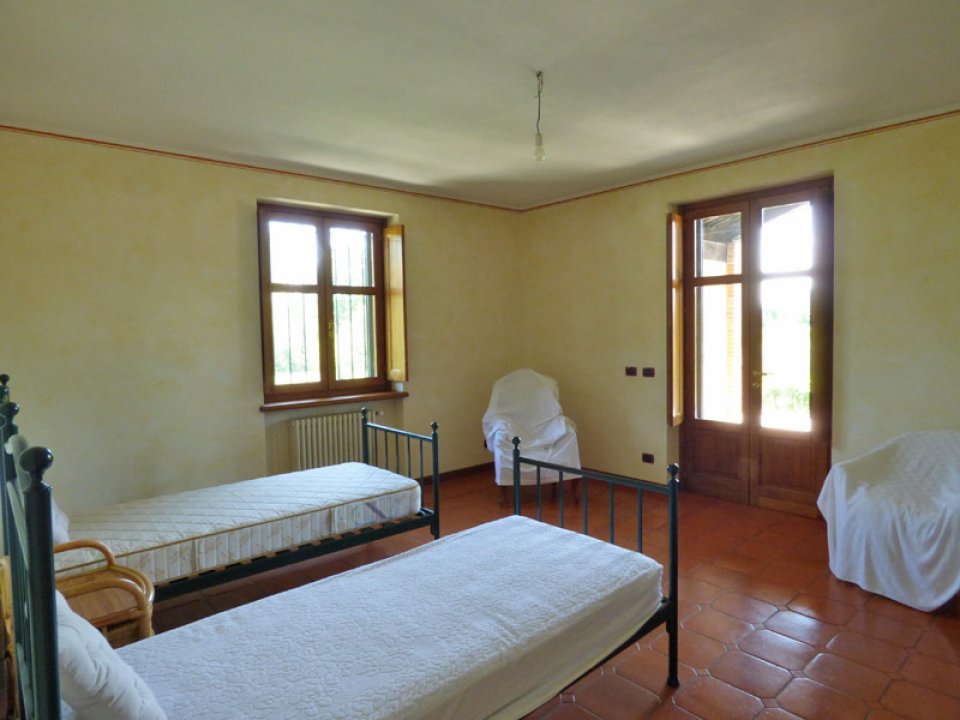 Se vende villa in zona tranquila Narzole Piemonte foto 16
