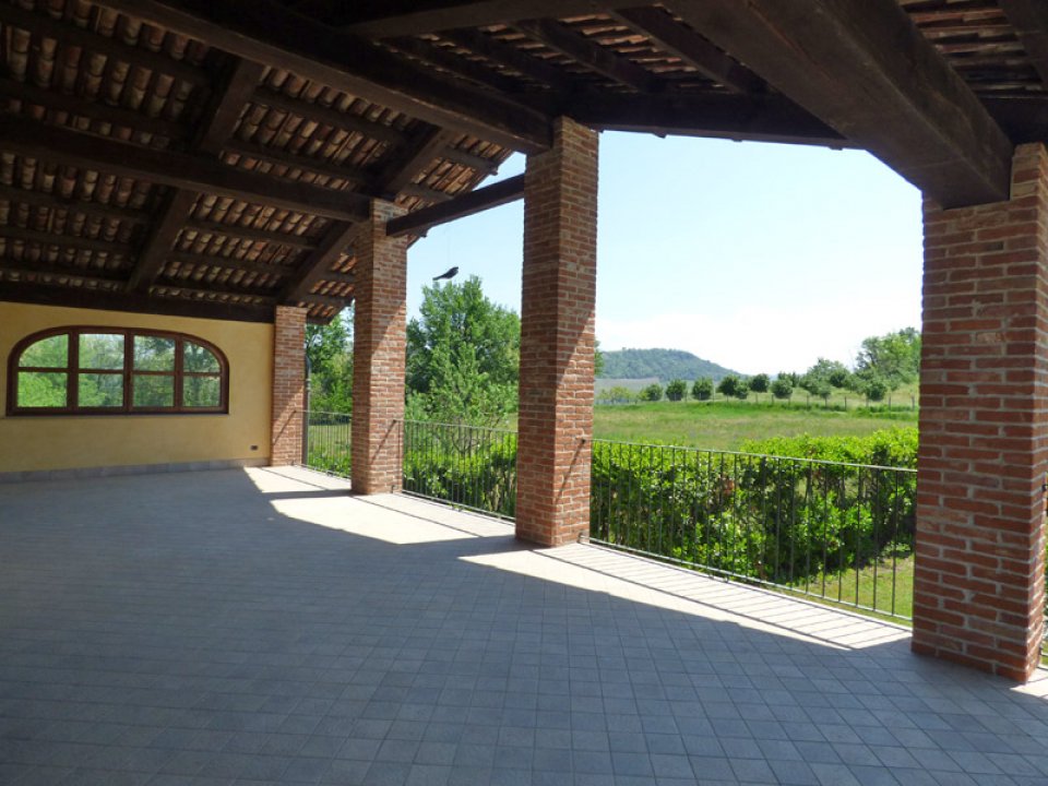 Se vende villa in zona tranquila Narzole Piemonte foto 12