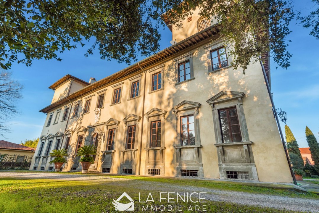 Se vende villa in zona tranquila Pisa Toscana foto 1