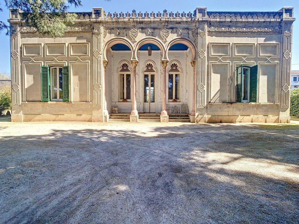 A vendre palais in ville Aradeo Puglia foto 4