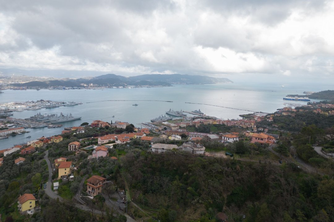 Se vende villa in zona tranquila La Spezia Liguria foto 25