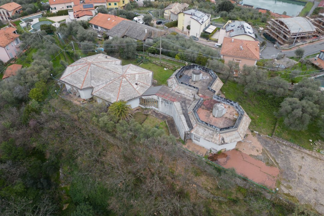 Se vende villa in zona tranquila La Spezia Liguria foto 21