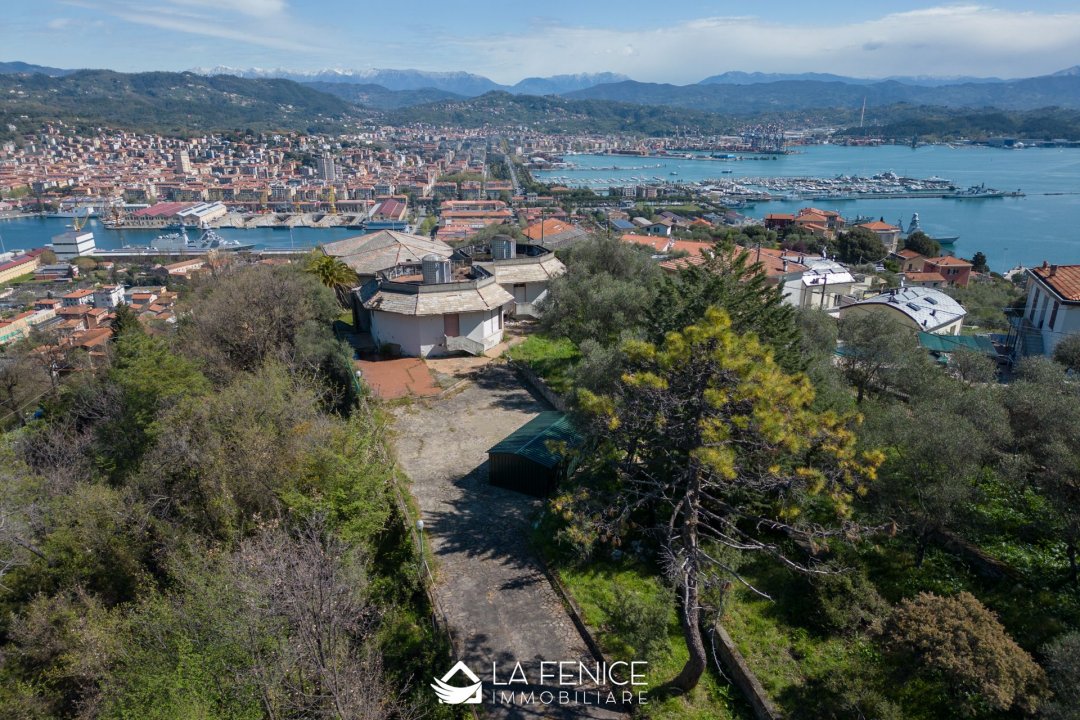 Se vende villa in zona tranquila La Spezia Liguria foto 15