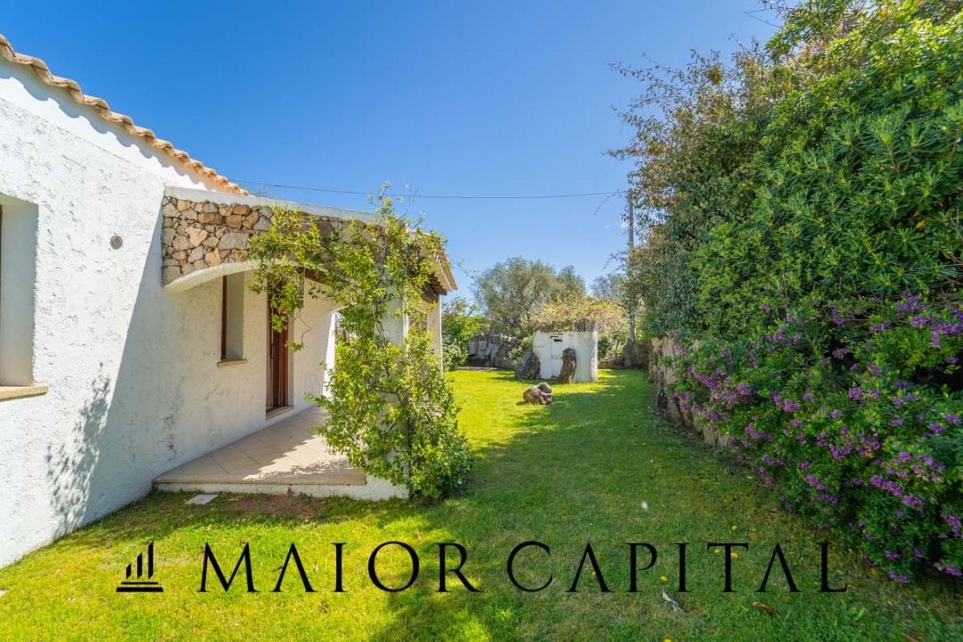 Se vende villa in zona tranquila Arzachena Sardegna foto 33