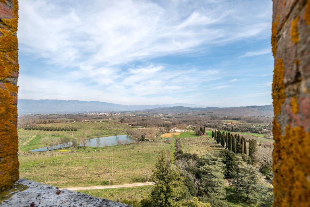 A vendre château in zone tranquille Bucine Toscana foto 3