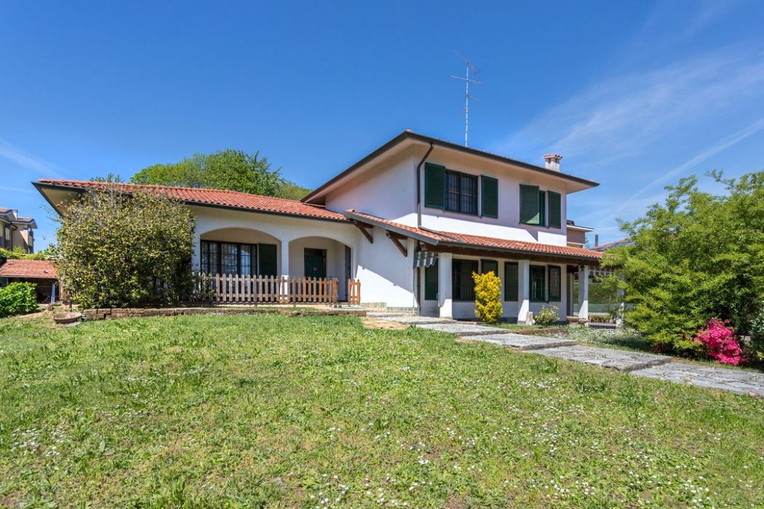 A vendre villa in zone tranquille Bernareggio Lombardia foto 12