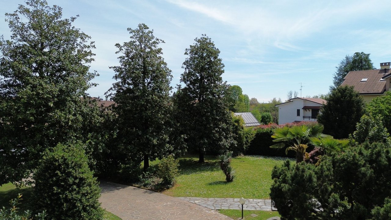 Se vende villa in zona tranquila Bernareggio Lombardia foto 36