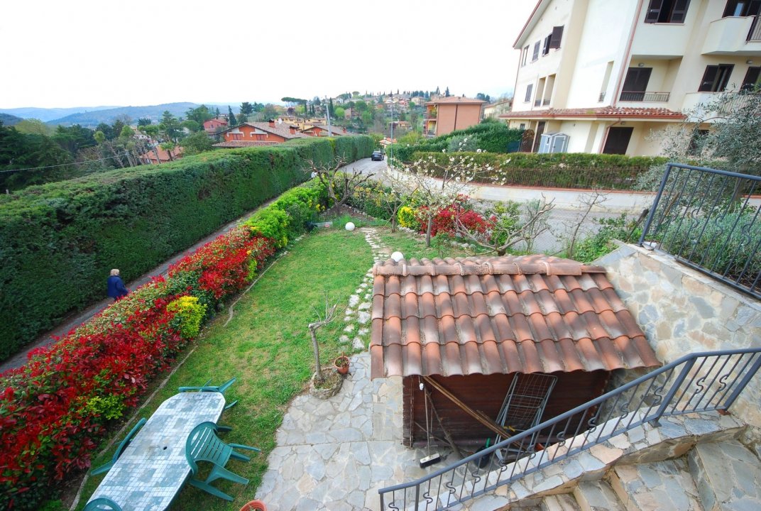 A vendre villa in zone tranquille Perugia Umbria foto 19