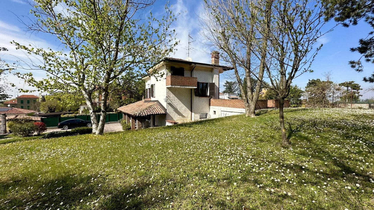 A vendre villa in zone tranquille Tortona Piemonte foto 26