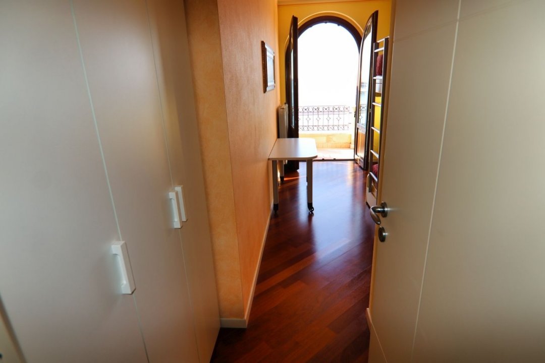 For sale penthouse by the lake Toscolano-Maderno Lombardia foto 44