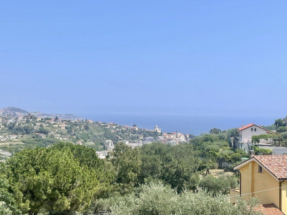 Se vende villa in zona tranquila Sanremo Liguria foto 11