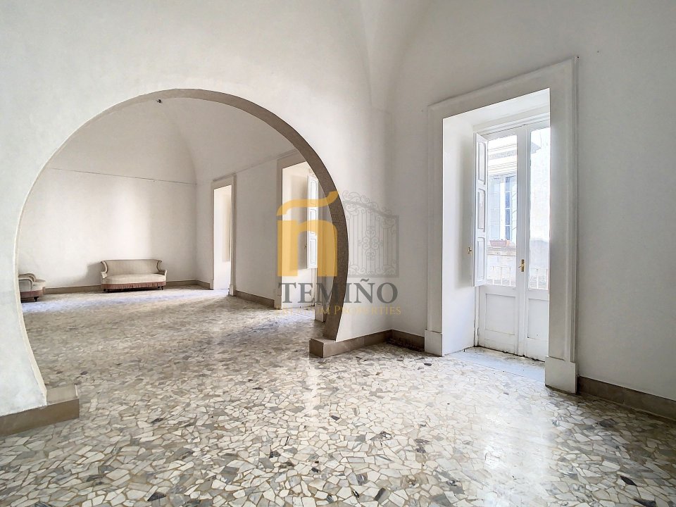 For sale palace in city Lecce Puglia foto 20