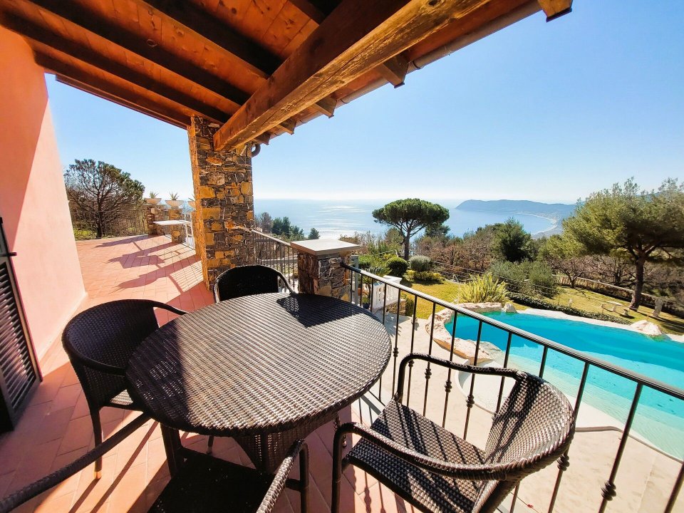 A vendre villa in zone tranquille Alassio Liguria foto 9