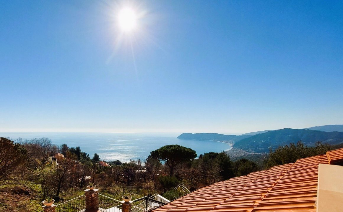 A vendre villa in zone tranquille Alassio Liguria foto 21